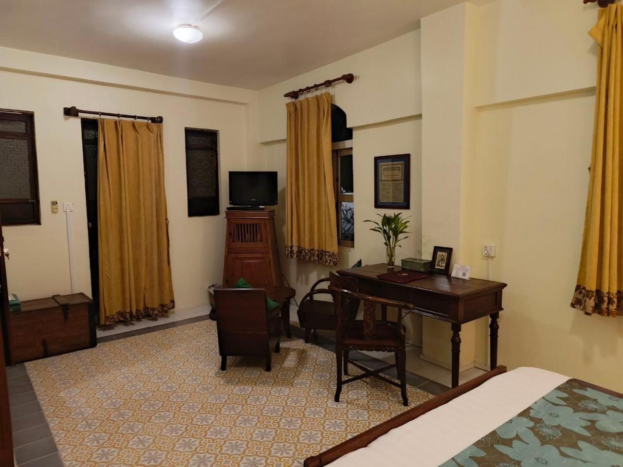 La Villa Battambang Exterior foto