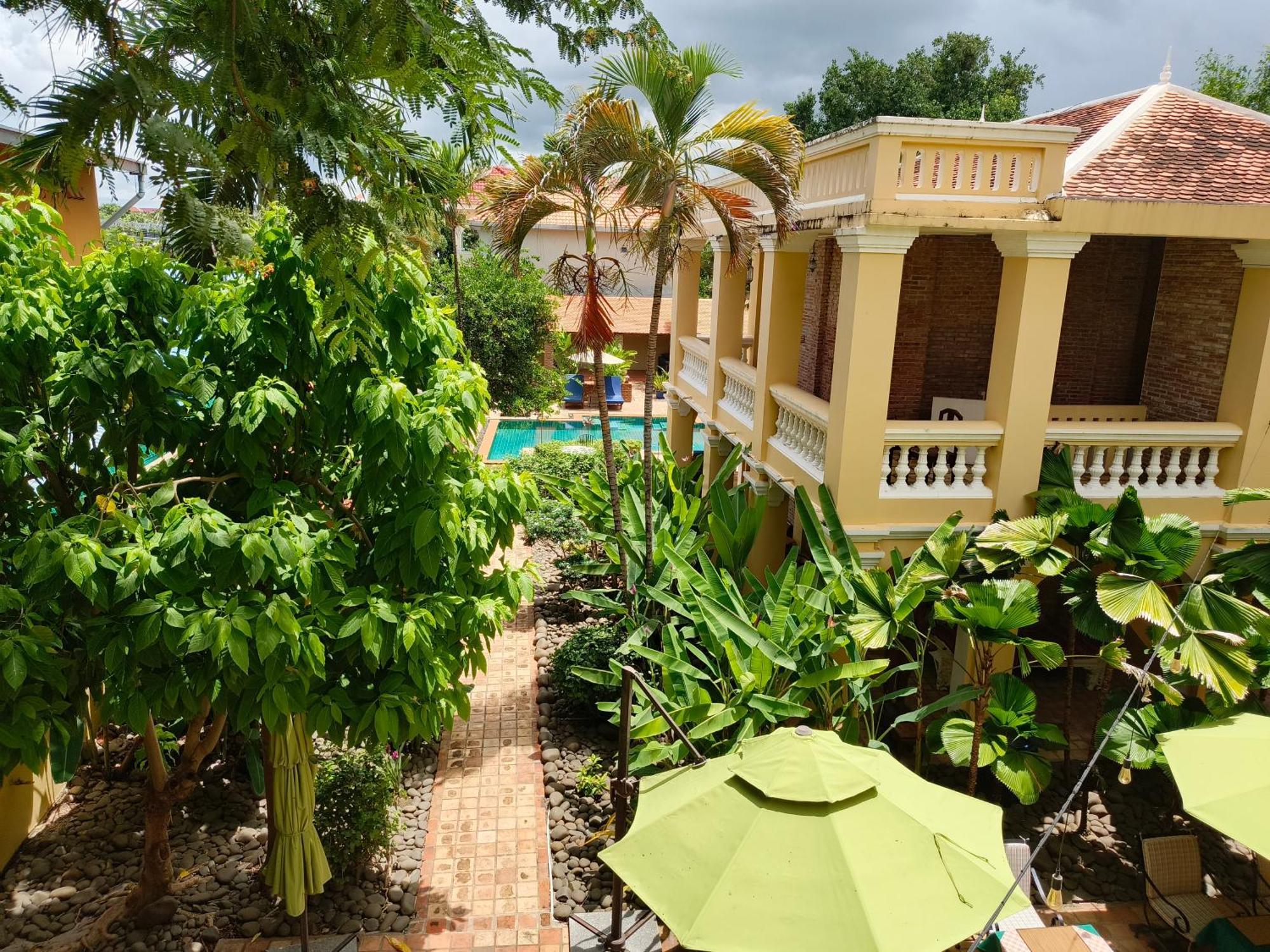 La Villa Battambang Exterior foto