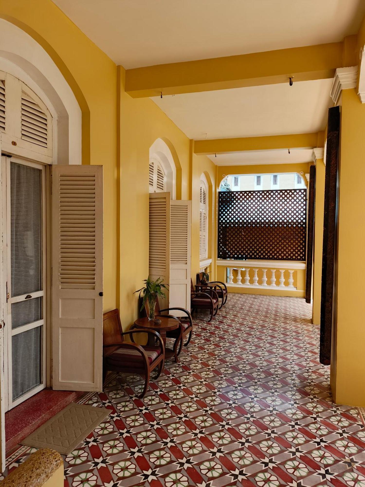 La Villa Battambang Exterior foto