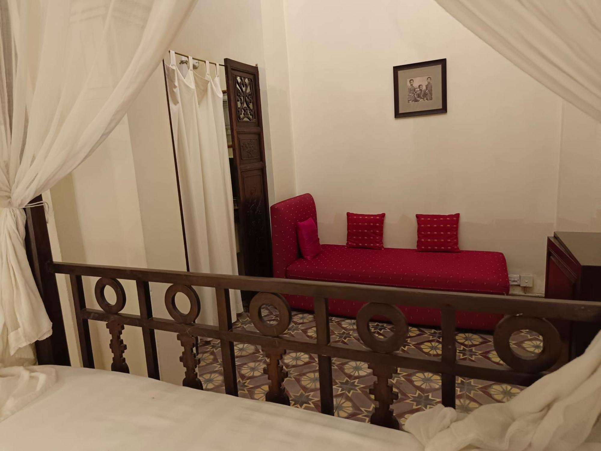 La Villa Battambang Exterior foto